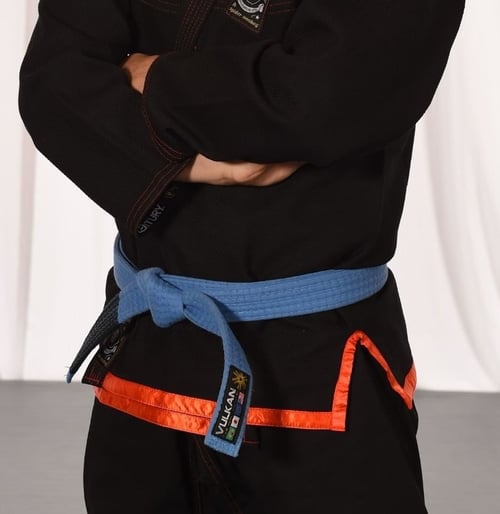 A Brazilian jiu-jitsu blue belt.
